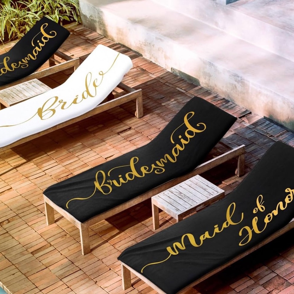 4 Black/Gold Bridesmaid Lounge Towels